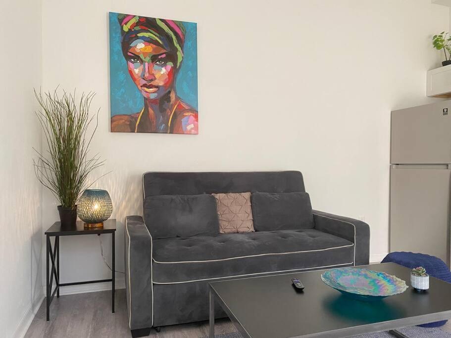Chic Bungalow Apartment Steps From Armature Works & Downtown Riverwalk แทมปา ภายนอก รูปภาพ